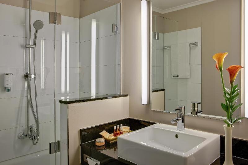 Hotel Steigenberger Dortmund Chambre photo
