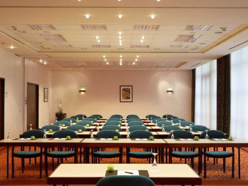Hotel Steigenberger Dortmund Extérieur photo